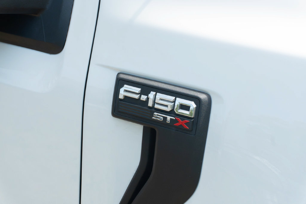 Used 2021 Ford F150 XL w/ STX Appearance Package RWD image 4