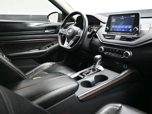 Used 2022 Nissan Altima 2.0 SR FWD image 14
