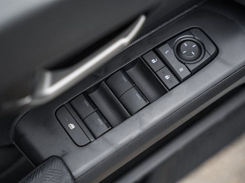 New 2025 Toyota Tacoma TRD Off-Road image 38