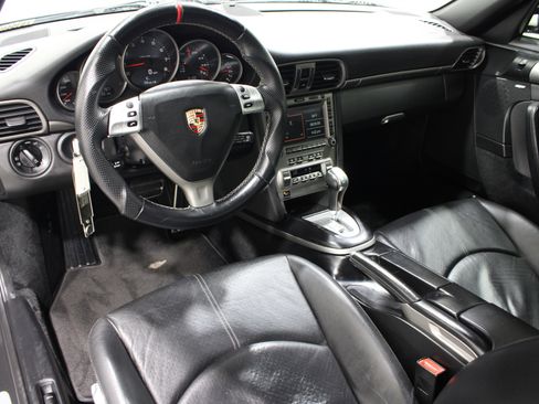 Used 2005 Porsche 911 Carrera image 2