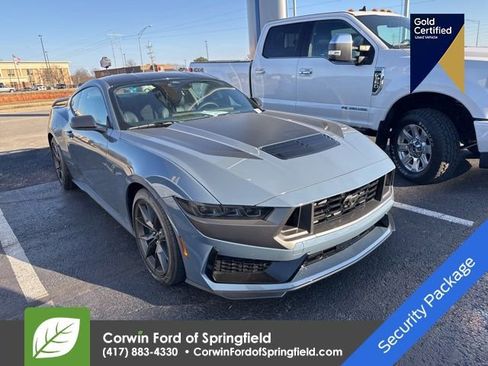 Used 2025 Ford Mustang Dark Horse image 4