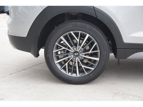 Used 2021 Hyundai Tucson SEL w/ Cargo Package image 16