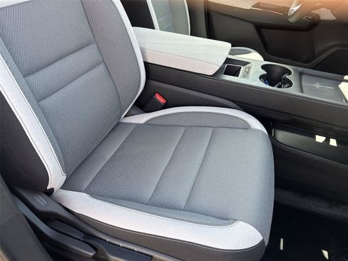 Used 2025 Honda Prologue EX image 17