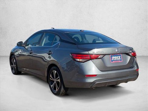 Used 2022 Nissan Sentra SV image 8