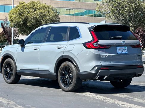 Used 2025 Honda CR-V Sport image 6