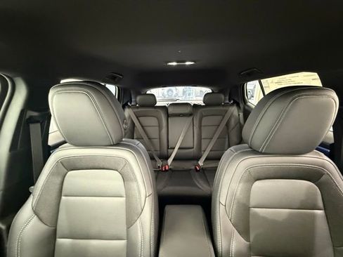 New 2026 Chevrolet Equinox EV LT image 29