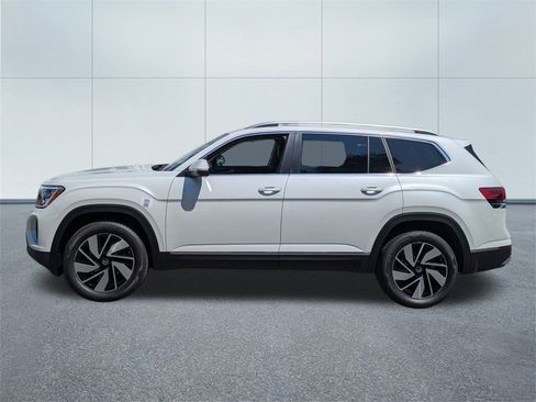 New 2025 Volkswagen Atlas SEL image 6