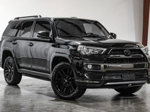 Used 2019 Toyota 4Runner Limited AWD/4WD image 8