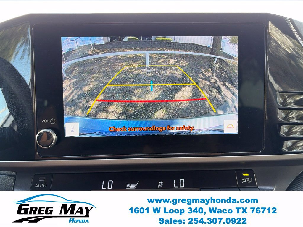 Used 2025 Toyota Camry LE FWD image 31