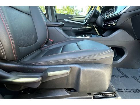 Used 2023 Chevrolet Bolt EUV LT w/ Convenience Package FWD image 23