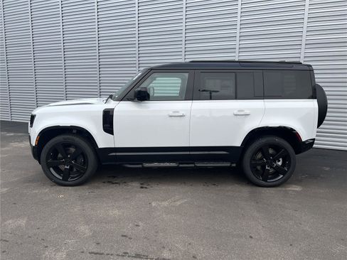 New 2026 Land Rover Defender 110 X-Dynamic SE AWD/4WD image 2
