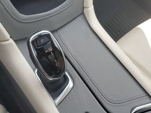 Certified 2019 Cadillac XT5 Luxury FWD image 28