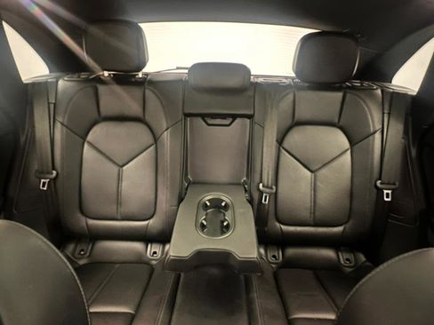 Used 2021 Porsche Macan S w/ Premium Package Plus image 38