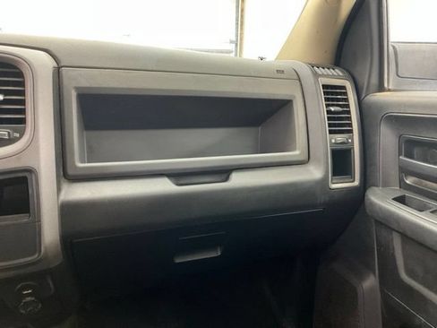 Used 2018 RAM 3500 Tradesman w/ Chrome Appearance Group AWD/4WD image 5