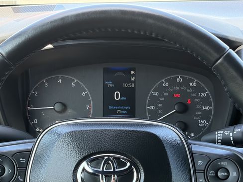 Certified 2025 Toyota Corolla SE FWD image 19