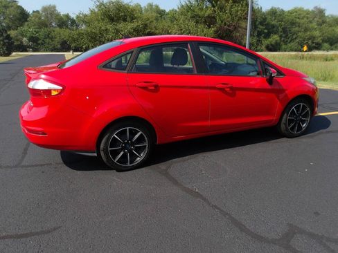 Used 2015 Ford Fiesta SE w/ Equipment Group 201A FWD image 11