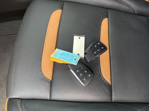 Used 2023 GMC Yukon AT4 w/ AT4 Premium Plus Package image 43