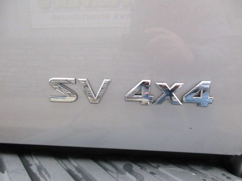 Used 2014 Nissan Frontier SV w/ SV Value Truck Package AWD/4WD image 10