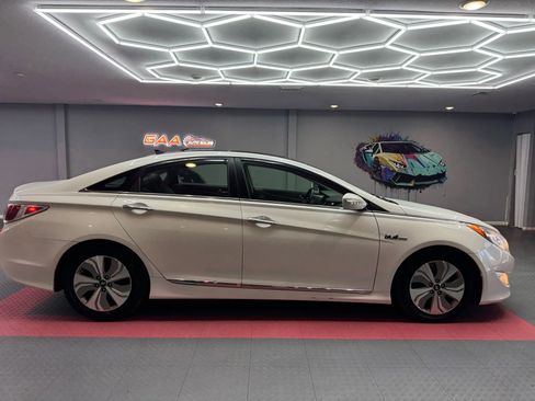 Used 2013 Hyundai Sonata Limited FWD image 11