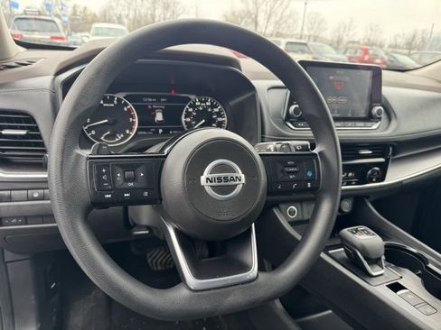 Used 2021 Nissan Rogue SV image 14