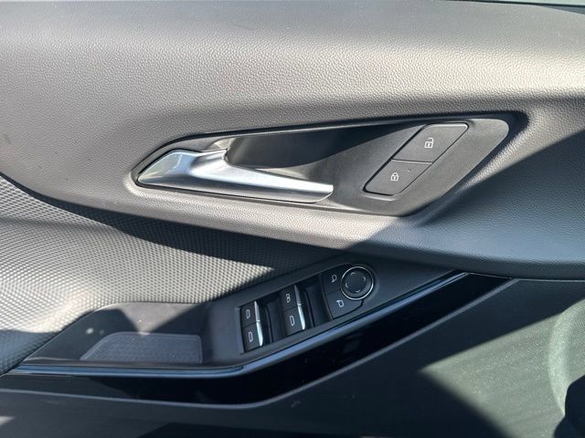 Used 2026 Chevrolet Equinox RS FWD image 10