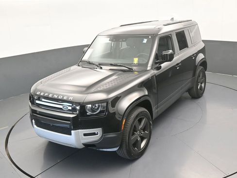 Used 2025 Land Rover Defender 110 S image 60