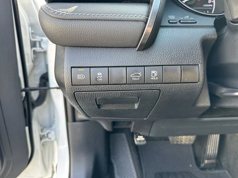 Used 2023 Toyota Camry SE image 21