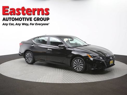 Used 2023 Nissan Altima 2.5 SV FWD image 48