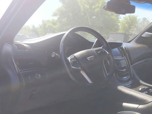 Used 2016 Cadillac Escalade Platinum image 18
