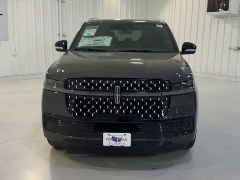 New 2026 Lincoln Navigator Black Label image 4