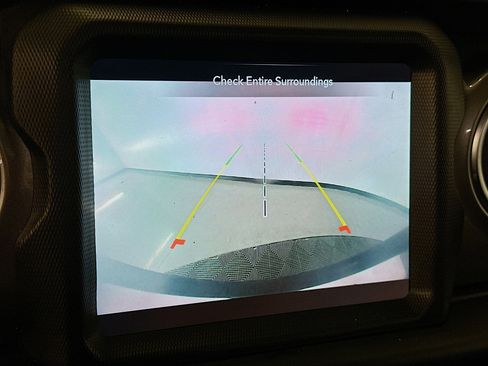 Used 2021 Jeep Wrangler Unlimited Sahara image 23