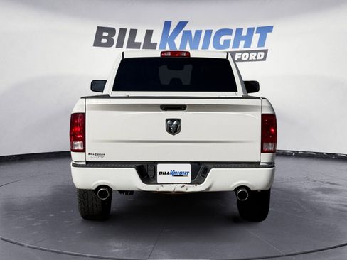 Used 2016 RAM 1500 Express RWD image 4