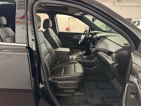 Used 2023 Chevrolet Traverse Premier w/ LPO, Floor Liner Package image 45