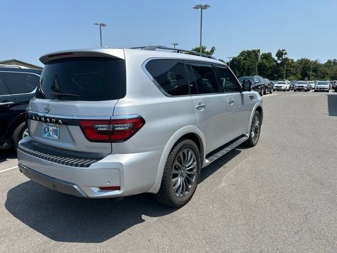 Used 2021 Nissan Armada Platinum RWD image 5