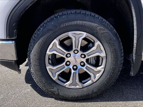 Used 2024 GMC Sierra 1500 SLT image 7