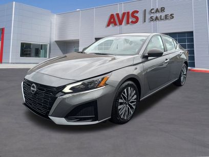 Used 2024 Nissan Altima 2.5 SV