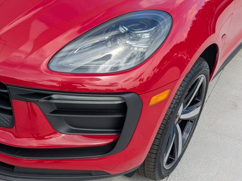 New 2026 Porsche Macan image 12