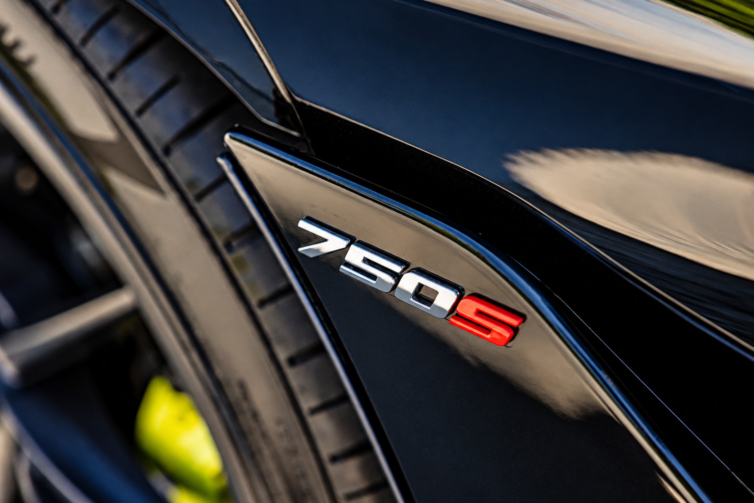 Used 2024 McLaren 750S RWD image 22