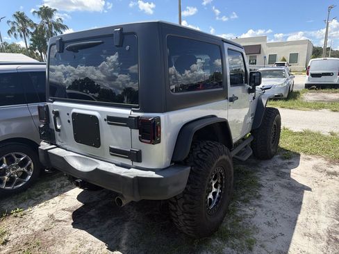 Used 2012 Jeep Wrangler Sport w/ Connectivity Group AWD/4WD image 10