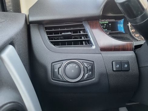 Used 2014 Ford Edge Limited w/ Vision Package image 18