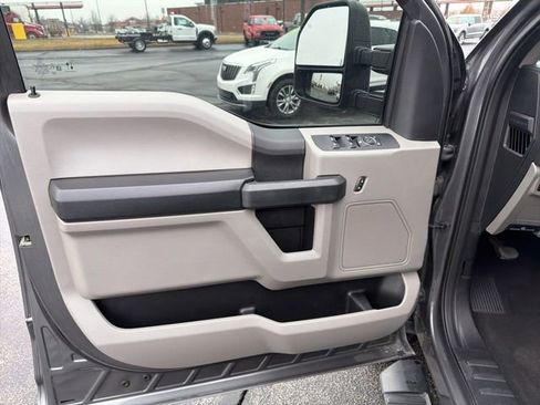 Used 2021 Ford F250 XL w/ STX Appearance Package image 24