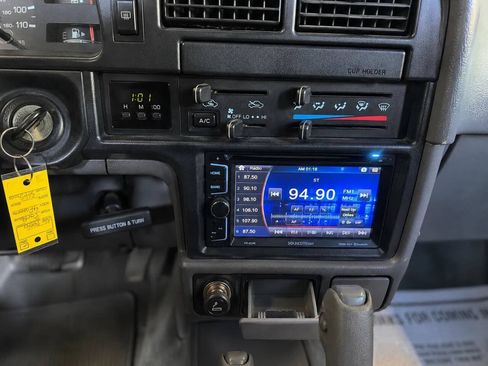 Used 1992 Toyota 4Runner SR5 AWD/4WD image 14