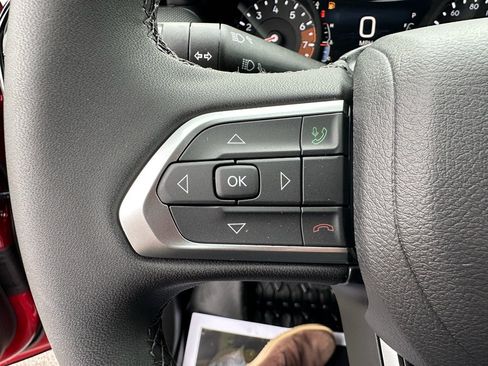 New 2026 Jeep Compass Latitude w/ Sun and Sound Group image 15