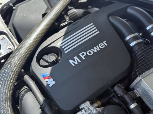Used 2015 BMW M3 RWD image 34