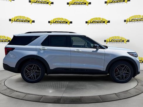 New 2026 Ford Explorer ST RWD image 7