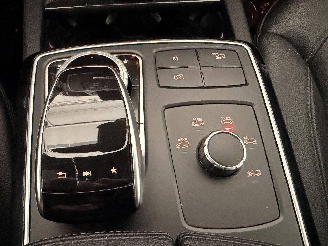 Used 2018 Mercedes-Benz GLE 350 4MATIC image 29
