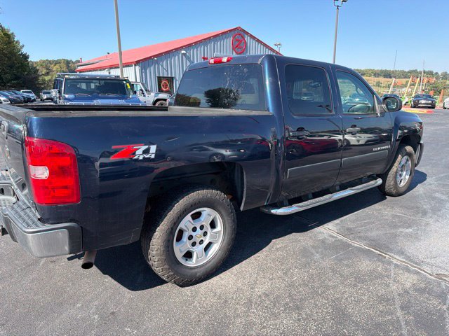 Used 2007 Chevrolet Silverado 1500 LT w/ Towing Package AWD/4WD image 8