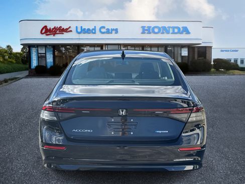 Used 2023 Honda Accord EX-L image 4