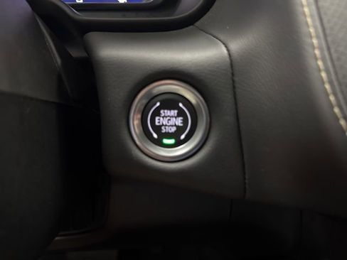 Used 2024 Chevrolet Suburban Premier image 16