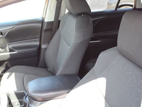 Certified 2023 Toyota RAV4 XLE FWD image 42